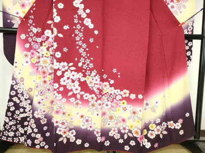 平和屋着物●豪華振袖　駒刺繍　舞桜　暈し染　金彩　正絹　逸品　DABH0720op