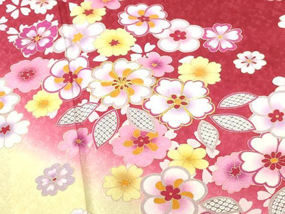 平和屋着物●豪華振袖　駒刺繍　舞桜　暈し染　金彩　正絹　逸品　DABH0720op