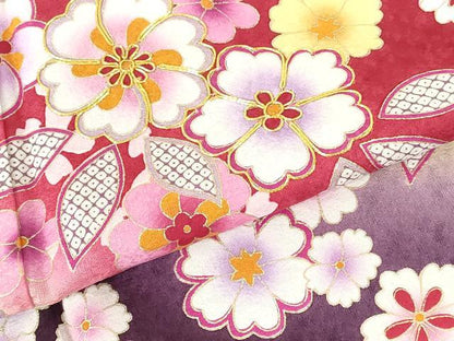 平和屋着物●豪華振袖　駒刺繍　舞桜　暈し染　金彩　正絹　逸品　DABH0720op