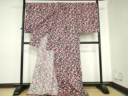平和屋着物●小紋　花尽くし　Softシルック　黒地　さが美扱い　仮絵羽　洗える着物　未使用　DABH0721op