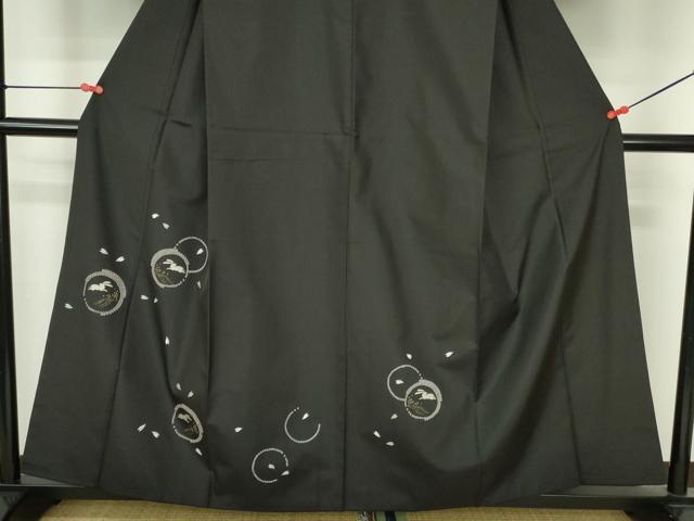 平和屋着物●本場大島紬　訪問着　刺繍　舞桜　跳び兎　立波文　黒地　金糸　正絹　逸品　DABH0765op