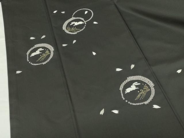 平和屋着物●本場大島紬　訪問着　刺繍　舞桜　跳び兎　立波文　黒地　金糸　正絹　逸品　DABH0765op