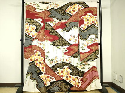 平和屋着物●十日町 名門青柳謹製　振袖　駒刺繍　絞り　道長菊文　金彩　正絹　逸品　DABH0785op