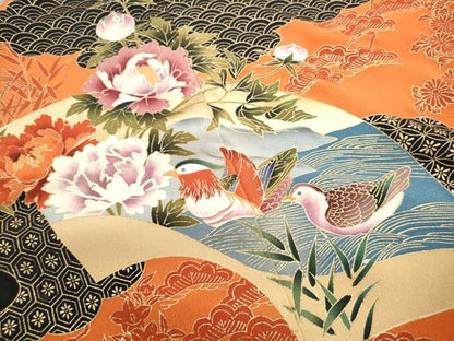 平和屋着物■豪華黒留袖　鴛鴦孔雀花文　金彩　正絹　逸品　DABH1123qa