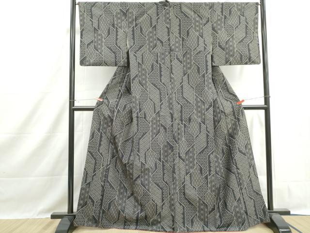 平和屋着物■上質な紬　幾何学青海波文　黒地　正絹　逸品　DABH1437qa