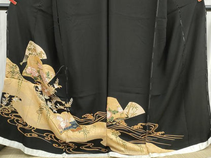 平和屋着物■豪華黒留袖　駒刺繍　冊子群鶴花文　金彩　仮絵羽　正絹　逸品　未使用　DABH1452qa