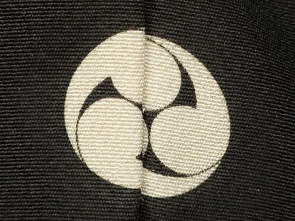 平和屋着物■豪華黒留袖　作家物　駒刺繍　飛鶴文　枝梅文　金彩　正絹　逸品　DABH1570cd