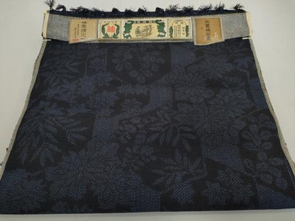平和屋着物▼結城紬　反物　着尺　亀甲花文　証紙付き　逸品　未使用　DABH2381zzz