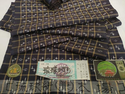 平和屋着物●本場琉球絣　紬　反物　着尺　大城富子作　証紙付き　逸品　未使用　DABH2397zzz