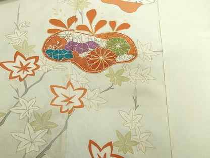 平和屋着物▼付下げ　反物　着尺　八掛付き　駒刺繍　楓花文　金彩　逸品　未使用　DABH2553zzz