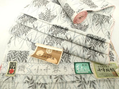 平和屋着物＊夏物　小千谷ちぢみ　反物　着尺　草葉文　証紙付き　逸品　未使用　DABH2748zzz
