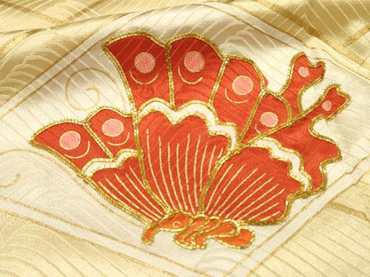 平和屋着物■豪華振袖　駒刺繍　舞蝶菱文　金彩　正絹　逸品　DABH3069qp