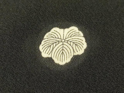 平和屋着物■豪華黒留袖　作家物　駒刺繍　御所車飛鶴人物花松文　暈し染め　金彩　正絹　逸品　DABH3070qp