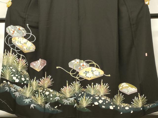 平和屋着物■豪華黒留袖　作家物　駒刺繍　文箱花文　暈し染め　金彩　正絹　逸品　未使用　DABH3115qp