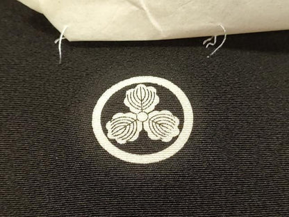 平和屋着物■豪華黒留袖　作家物　駒刺繍　文箱花文　暈し染め　金彩　正絹　逸品　未使用　DABH3115qp
