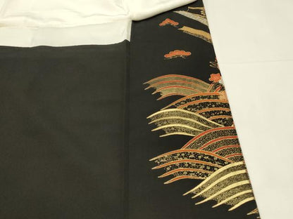 平和屋着物■豪華黒留袖　作家物　駒刺繍　飛鶴花文　金彩　正絹　逸品　DABH3151qp