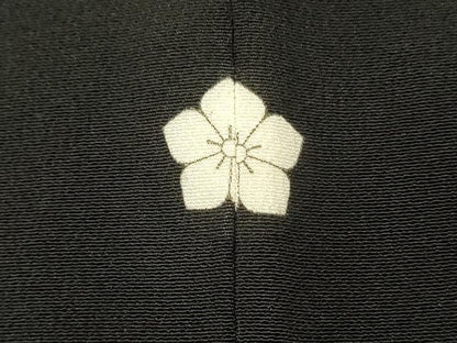 平和屋着物■豪華黒留袖　飛鶴浜松文　暈し染め　金銀彩　正絹　逸品　DABH3163qp