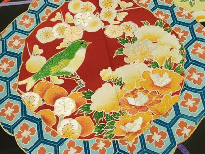 平和屋着物■豪華黒留袖　刺繍　絵皿花鳥文　金糸　正絹　逸品　DABH3167qp