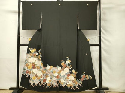 平和屋着物■豪華黒留袖　作家物　駒刺繍　籬花文　牡丹　金彩　正絹　逸品　DABH3363qp