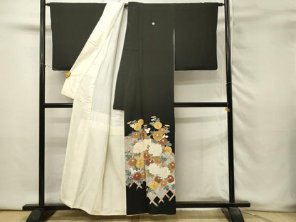 平和屋着物■豪華黒留袖　作家物　駒刺繍　籬花文　牡丹　金彩　正絹　逸品　DABH3363qp