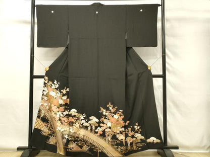 平和屋着物■豪華黒留袖　駒刺繍　渡橋花車文　枝梅　金彩　正絹　逸品　DABH4101qp