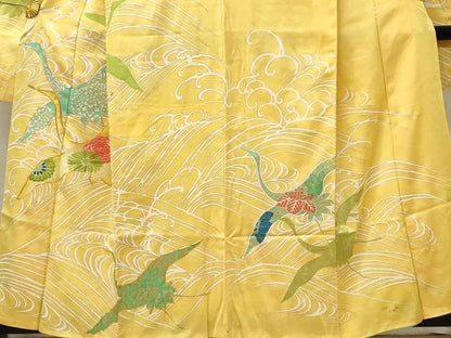 平和屋着物■豪華振袖　駒刺繍　立波飛鳥花文　金彩　正絹　逸品　DABH4221qp