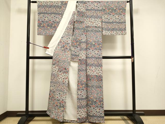 平和屋着物▽上質な小紋　単衣　型染　横段梅文　鬼しぼ縮緬　正絹　逸品　DABH4683du