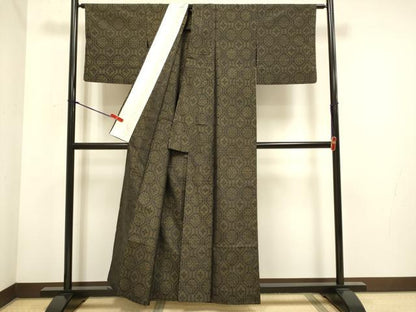 平和屋着物▽本場大島紬　単衣　亀甲花文　正絹　逸品　DABH4684du