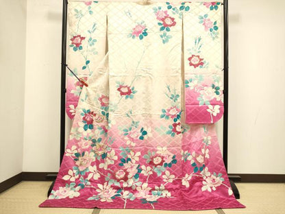 平和屋本店●お引きずり・お引き摺り・引き振袖　和装　結婚式　舞妓　芸妓　芸者　衣装　刺繍　薔薇　暈し染め　金彩　逸品　DABH4797du
