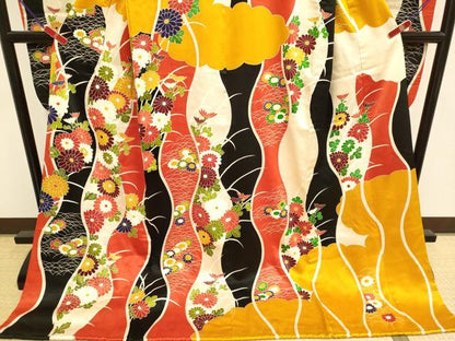 平和屋本店●お引きずり・お引き摺り・引き振袖　和装　結婚式　舞妓　芸妓　芸者　衣装　立涌花文　銀彩　逸品　DABH4925du