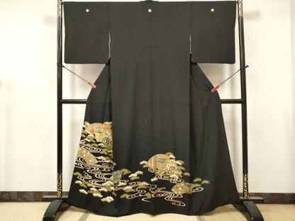 平和屋着物■豪華黒留袖　地紙重ね　流水松文　金彩　正絹　逸品　DABH5076ea