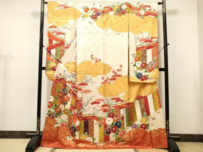 平和屋着物■豪華振袖　駒刺繍　幔幕雲重ね花文　松竹梅　金彩　金通し地　正絹　逸品　DABH5084ea