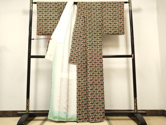 平和屋着物■上質な小紋　地紙笹の葉梅文　黒地　正絹　逸品　DABH5109ea