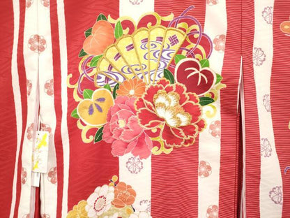 平和屋着物[]お宮参り　女の子　祝着　産着　初着　のしめ　駒刺繍　花蝶丸文　宝尽くし　未使用　DABH5170ea