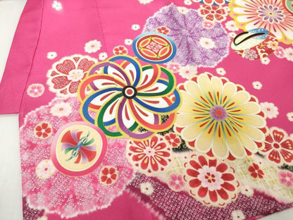 平和屋着物[]お宮参り　女の子　祝着　産着　初着　のしめ　刺繍　ぽっくり　舞花文　家紋散らし　金糸　未使用　DABH5183ea