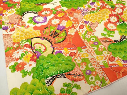 平和屋着物[]七五三　女の子　７歳　祝着　四つ身　鼓花松文　金彩　逸品　DABH5211ea