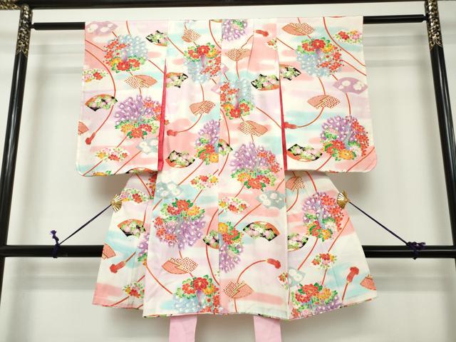 平和屋着物[]七五三　女の子　３歳　祝着　三つ身　孔雀紐花文　金彩　逸品　DABH5213ea