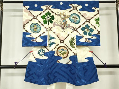 平和屋着物[]お宮参り　男の子　祝着　産着　初着　のしめ　駒刺繍　家紋散らし　武士　金彩　逸品　DABH5223ea