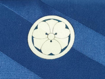 平和屋着物[]お宮参り　男の子　祝着　産着　初着　のしめ　駒刺繍　家紋散らし　武士　金彩　逸品　DABH5223ea