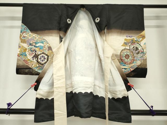 平和屋着物[]お宮参り　男の子　祝着　産着　初着　のしめ　鷹　鷲　兜　家紋散らし　金彩　逸品　DABH5233ea