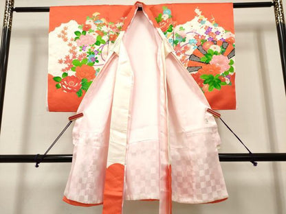 平和屋着物[]お宮参り　女の子　祝着　産着　初着　のしめ　駒刺繍　扇面花文　金彩　逸品　DABH5251ea