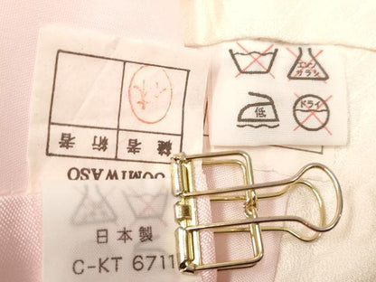 平和屋着物[]お宮参り　女の子　祝着　産着　初着　のしめ　駒刺繍　扇面花文　金彩　逸品　DABH5251ea