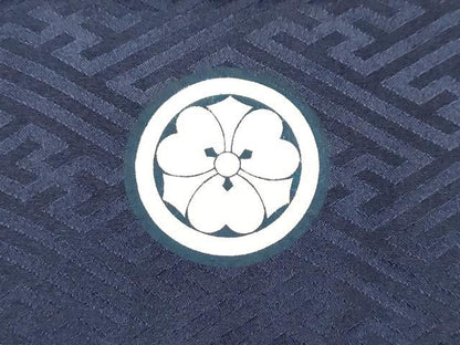 平和屋着物[]お宮参り　男の子　祝着　産着　初着　のしめ　鷹　鷲　兜　笹竹器物文　金彩　逸品　DABH5294ea