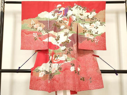 平和屋着物[]お宮参り　女の子　祝着　産着　初着　のしめ　駒刺繍　飛鶴雲取り吉祥文　枝垂れ桜　金彩　逸品　DABH5313ea