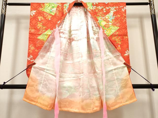 平和屋着物[]七五三　女の子　３歳　祝着　三つ身　駒刺繍　切嵌花車文　金彩　DABH5347ea
