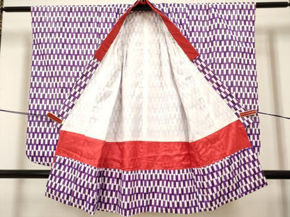 平和屋着物[]七五三　女の子　３歳　祝着　三つ身　矢羽文　金彩　洗える着物　DABH5401ea
