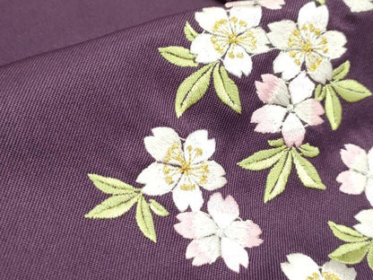 平和屋着物[]女の子　子供　行灯袴　総刺繍　舞桜文　葡萄色　金糸　洗える着物　未使用　DABH5433ea