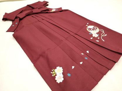 平和屋着物[]女の子　子供　行灯袴　総刺繍　鞠桜文　葡萄茶色　金糸　洗える着物　DABH5449ea