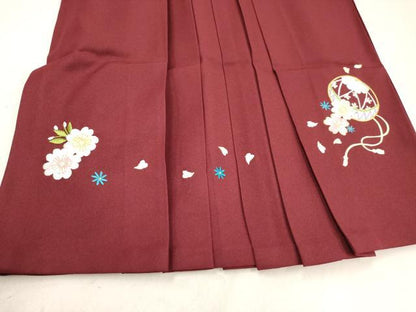 平和屋着物[]女の子　子供　行灯袴　総刺繍　鞠桜文　葡萄茶色　金糸　洗える着物　DABH5449ea