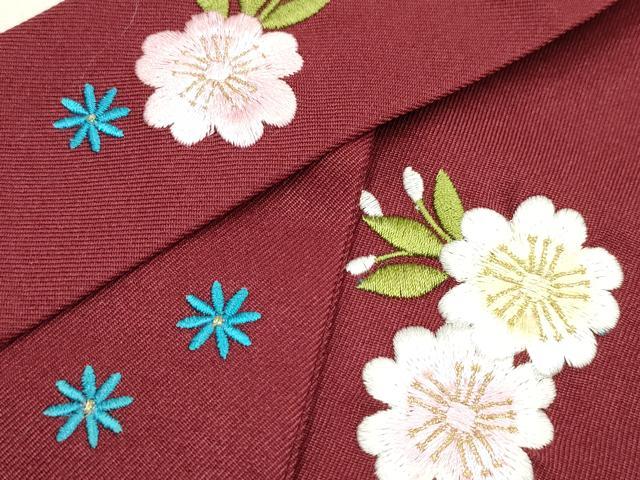 平和屋着物[]女の子　子供　行灯袴　総刺繍　鞠桜文　葡萄茶色　金糸　洗える着物　DABH5449ea